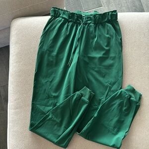 Lululemon joggers size 6.